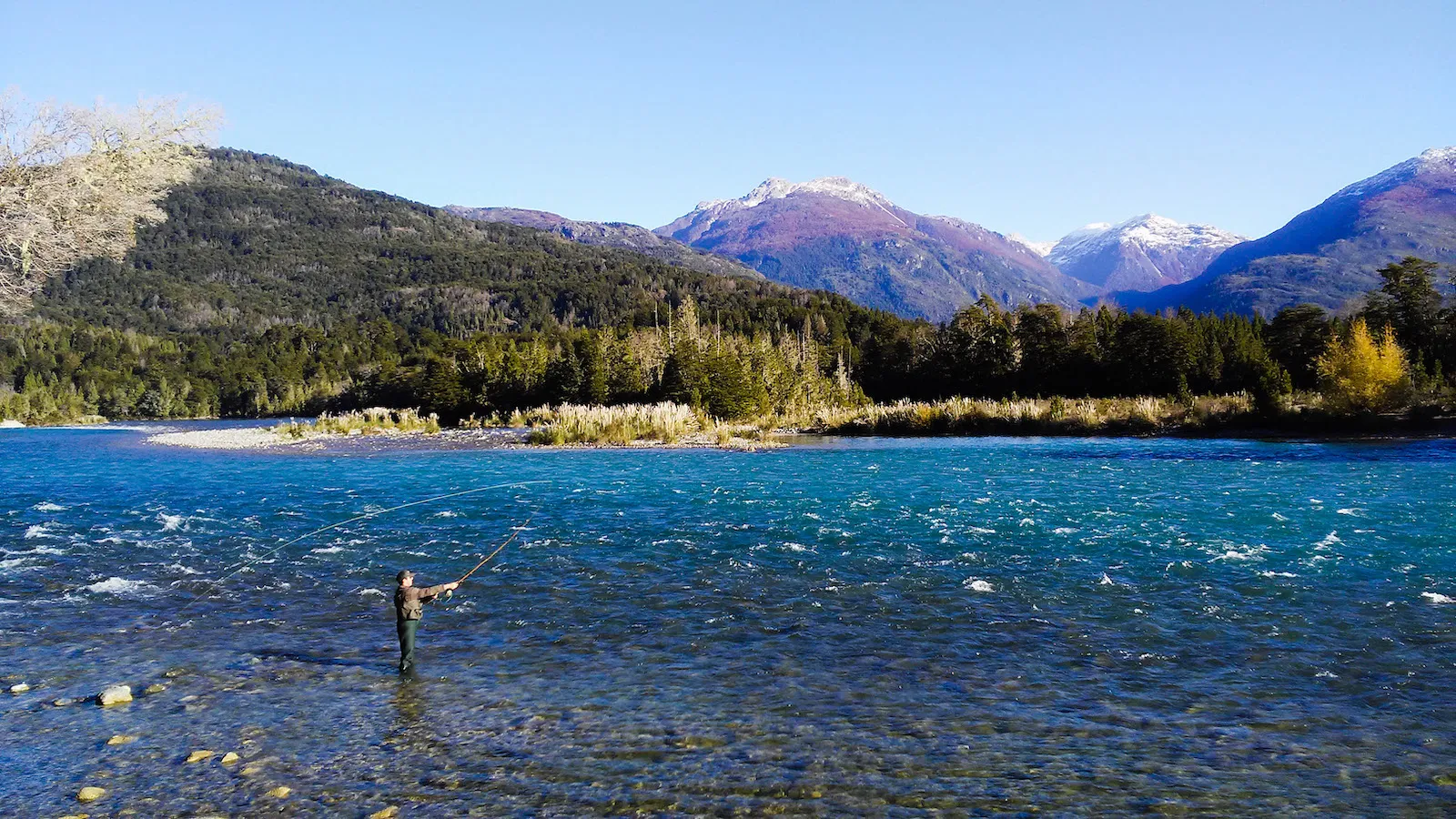 Fly fishing on the Puelo